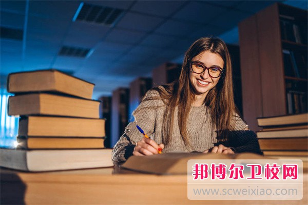 廣西醫(yī)科大學(xué)護(hù)理專(zhuān)業(yè)介紹